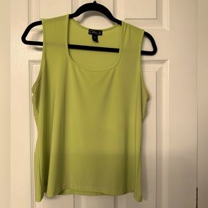 ❤️ BOGO Green Tank Top Size XL
